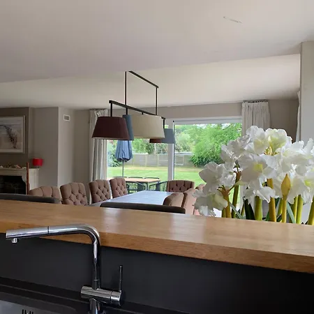 Hébergement de vacances Maison D'exception à 200 M De La *