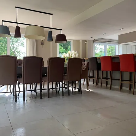 Maison D'exception à 200 M De La Casa vacanze